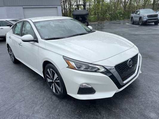 2021 Nissan Altima 2.5 SV in Knoxville, TN - Ted Russell Nissan
