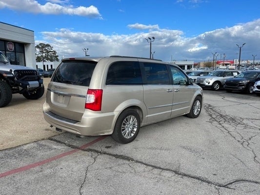 2015 Chrysler Town & Country Touring-L in Knoxville, TN - Ted Russell Nissan
