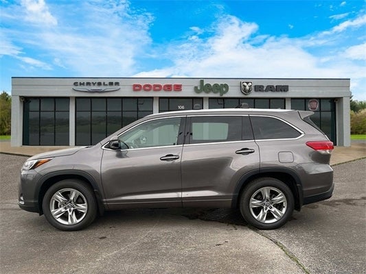 2018 Toyota Highlander Limited in Knoxville, TN - Ted Russell Nissan